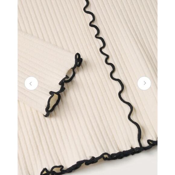 Mango MNG Ribbed Long Sleeve T-Shirt Cream Black Lettuce Edge Trim Mock Neck XS - Picture 3 of 13